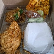 Paket A Nasi Kotak (Nasi Putih) 